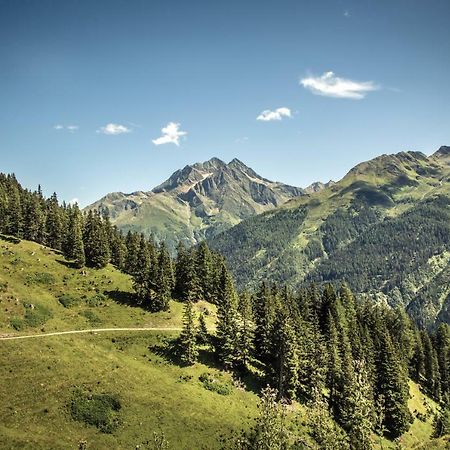 Rosa Canina Superior Sankt Anton am Arlberg Bagian luar foto